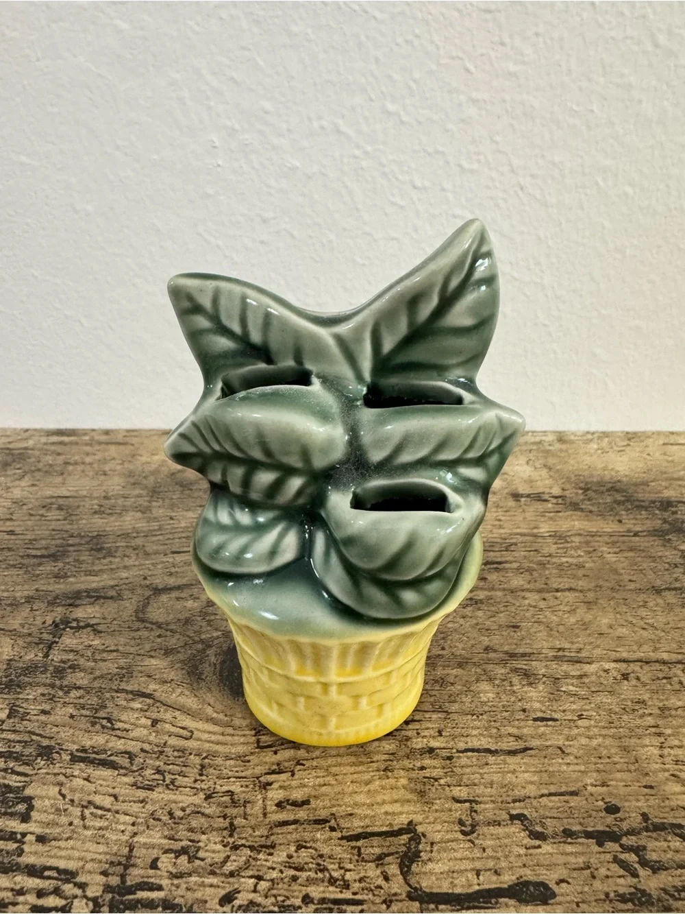 N/A vintage ceramic